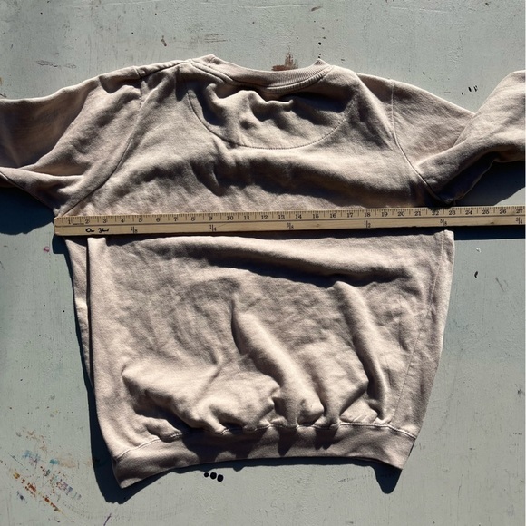 Women's Ariana Grande Sweatshirt Beige Sweetener Spell-Out XL Pop Singer NYC Y2K - Picture 8 of 11